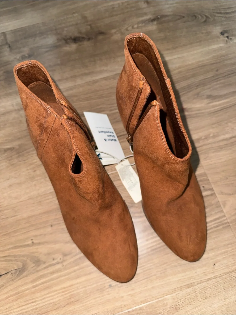 Old navy camel colored boots